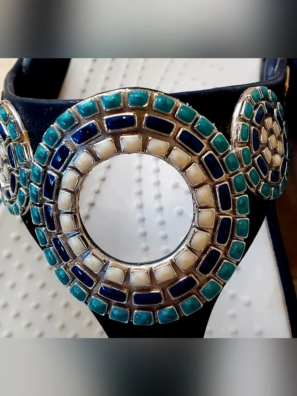 CROCS Navy Sz 10 Thong Sandals with Turquoise and Silver Mosaic Accents